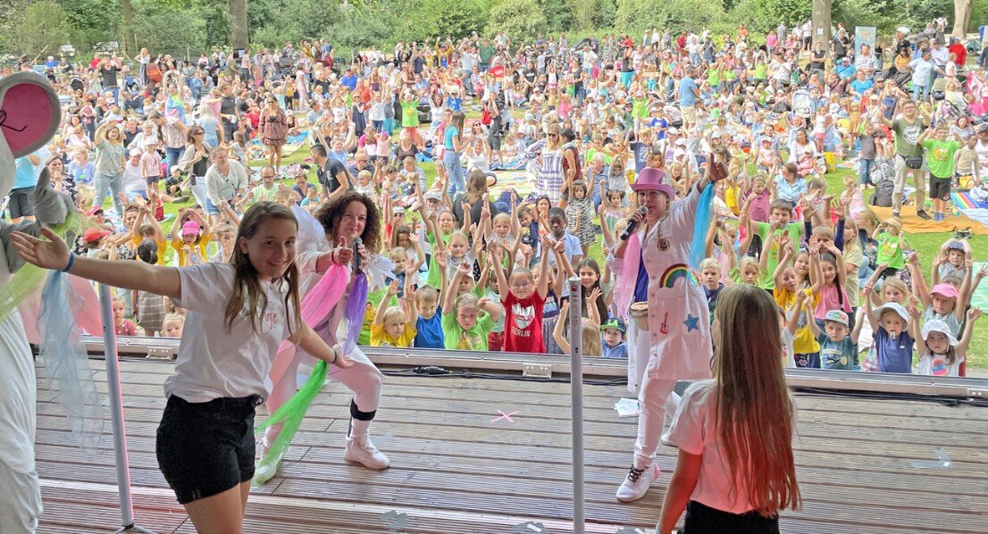 GroßstadtEngel live in Düsseldorf